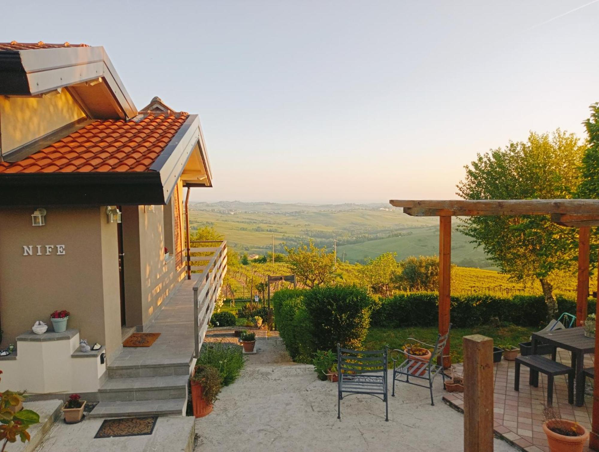 Nife Tiny House - Secret Garden Villa Montalbo Exterior photo